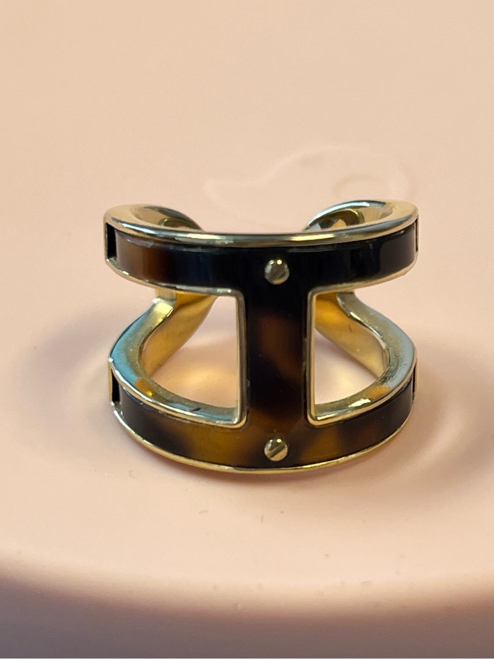 Michael Kors Gold Tone Tortoise Shell Acetate Cage Double Band Ring Size 7